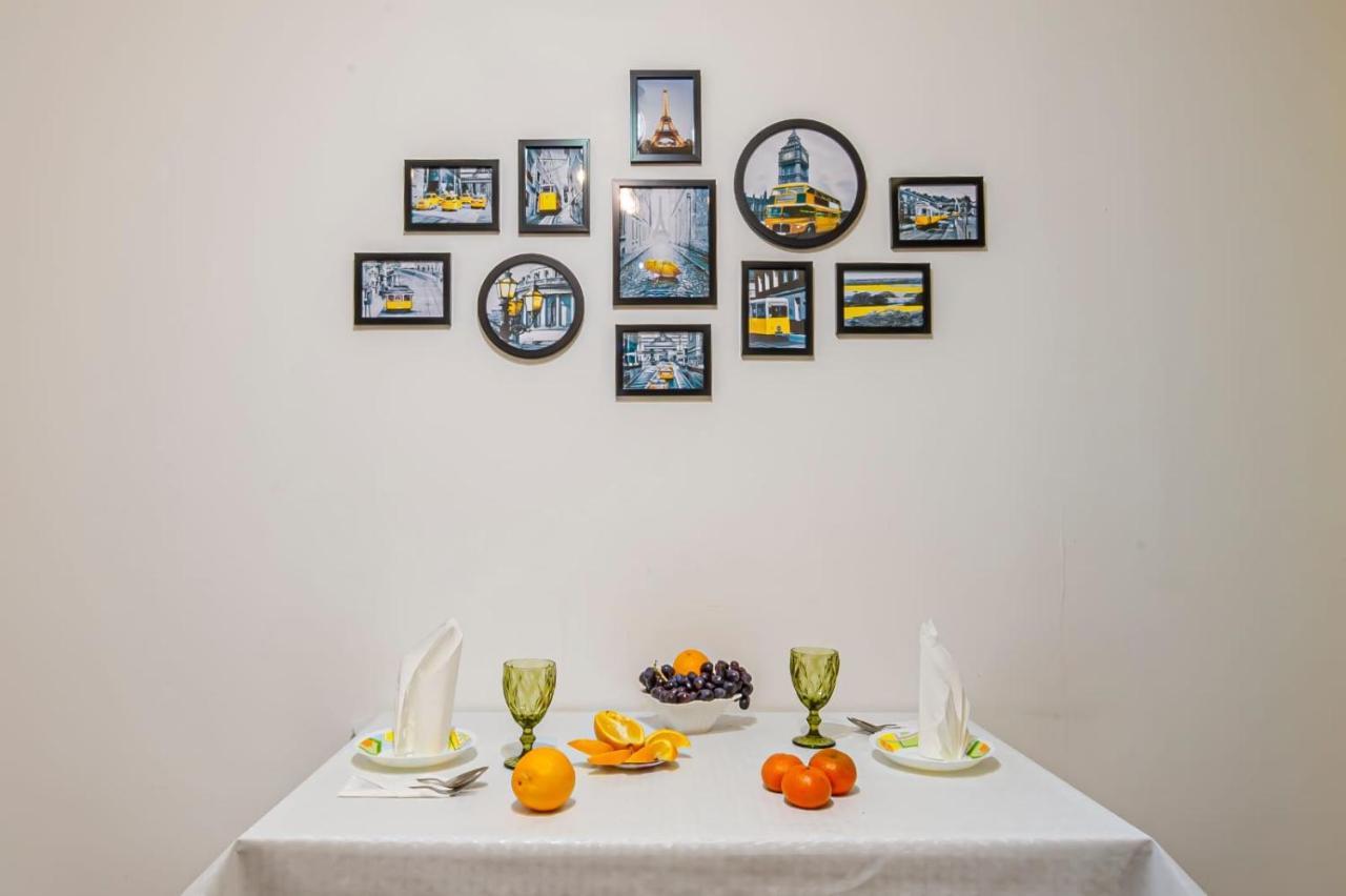 Однушка В Жк Абая 130/2 2019 Г.П. Appartement Alma-Ata Buitenkant foto