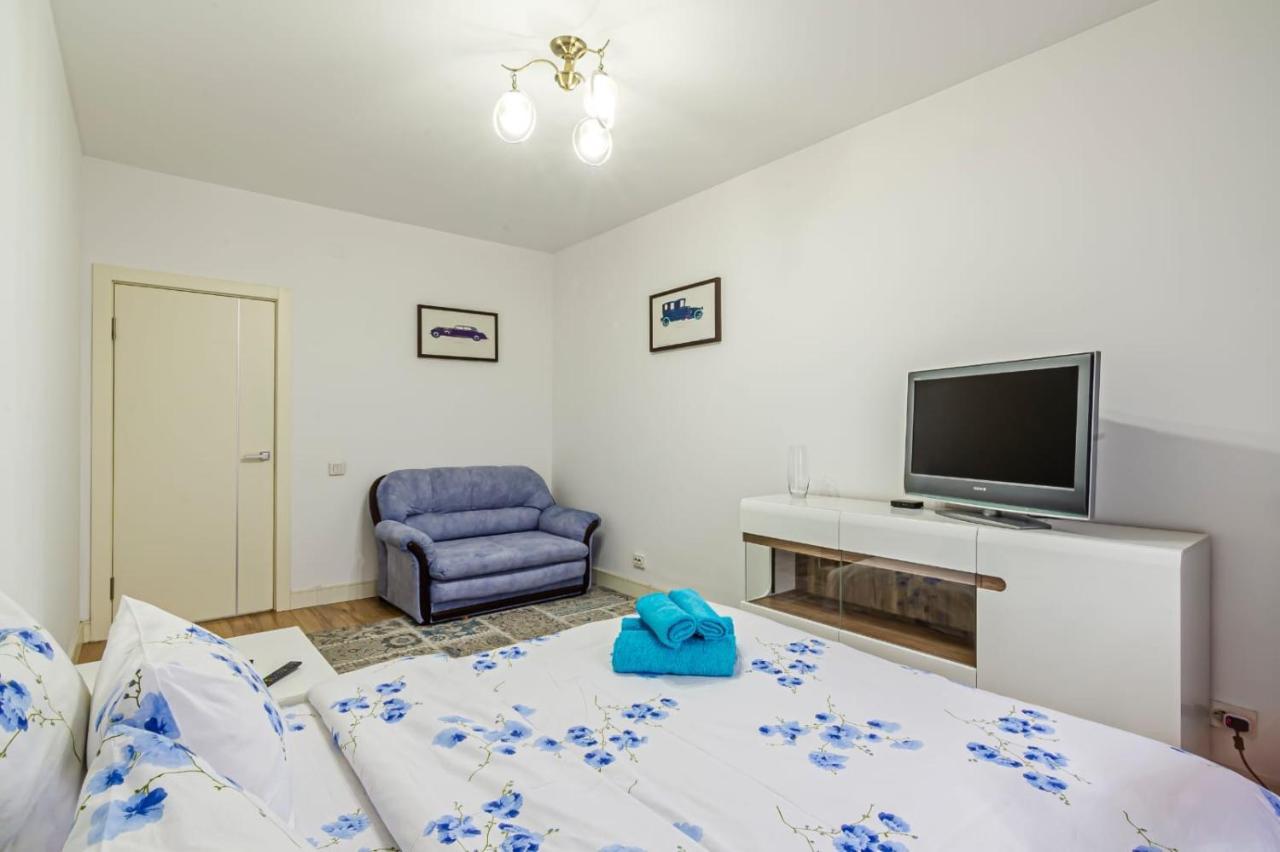 Однушка В Жк Абая 130/2 2019 Г.П. Appartement Alma-Ata Buitenkant foto